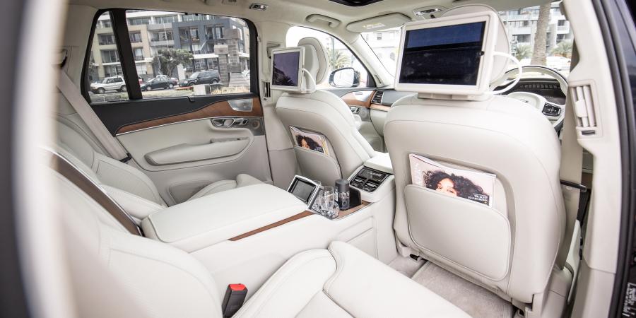 Интерьер Volvo XC90 T8 Excellence 2017 года  (AU) (фото 15 из 15)